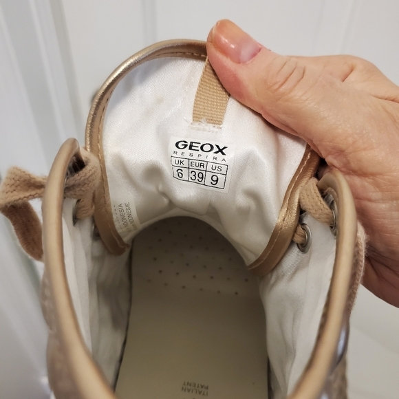 Geox Respira Rosegold Genuine Leather Sneaker shoes Sz. 9 Chic Comfy Stylish - Picture 9 of 10
